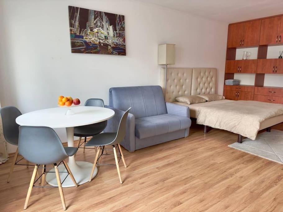 Studio L15 - Free Parking And A Wonderful Vacation Apartament