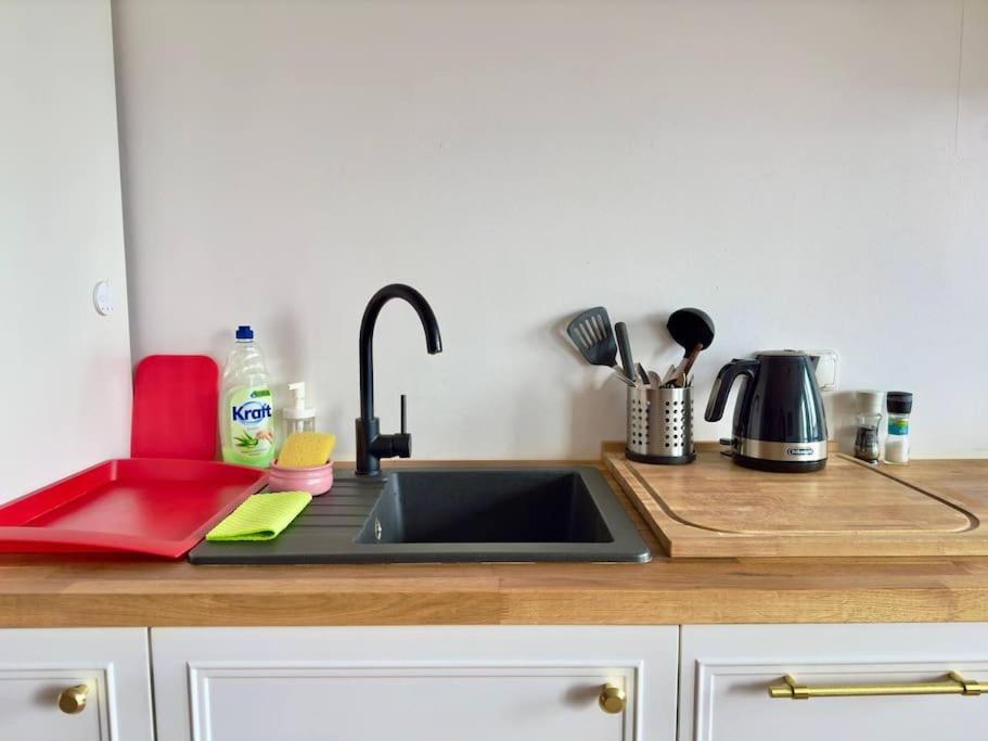 Apartament Studio L15 - Free Parking And A Wonderful Vacation *